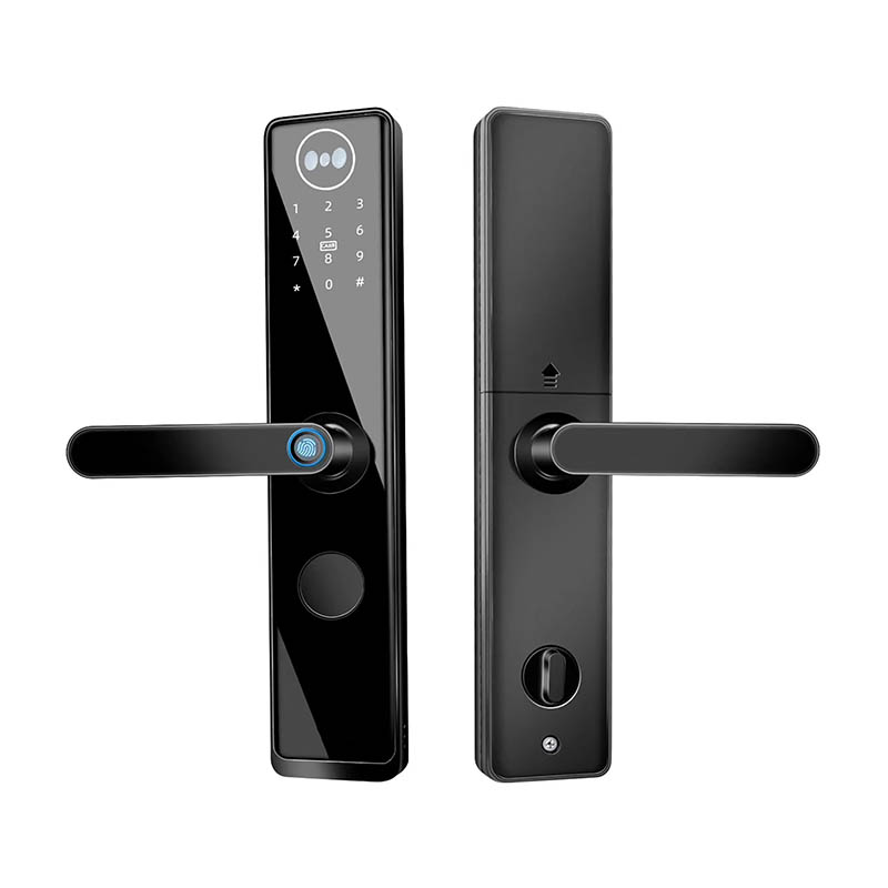 How can a smart lock achieve secure installation and reliable deadbolt locking on both wooden doors and security doors?