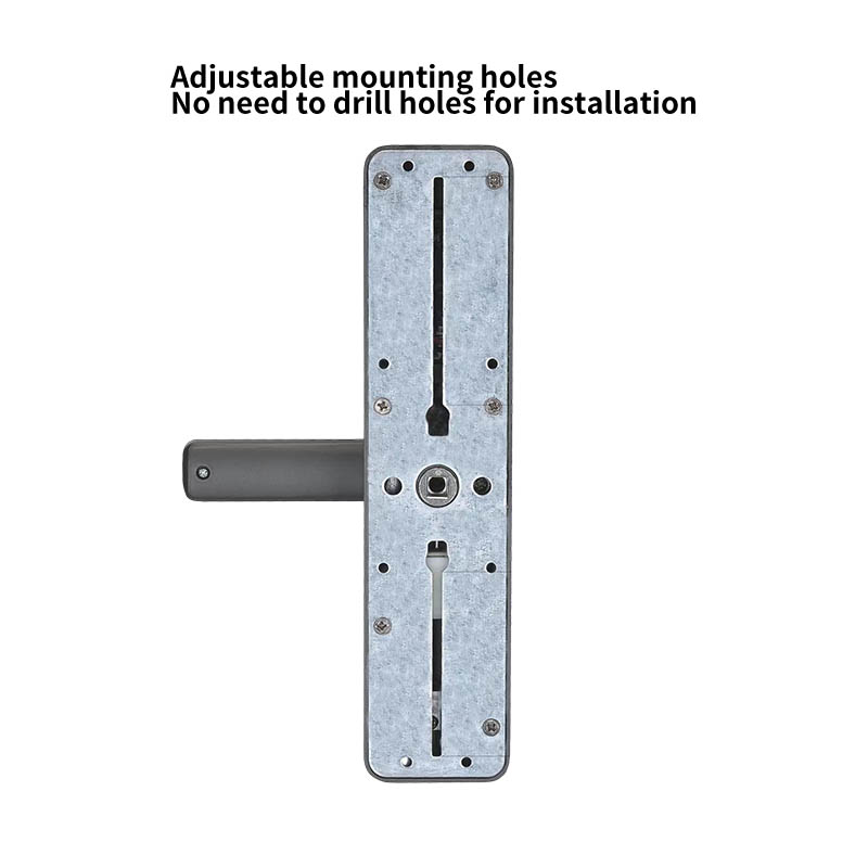 How does the decoy password design of a smart lock enhance its anti-peeping capabilities?